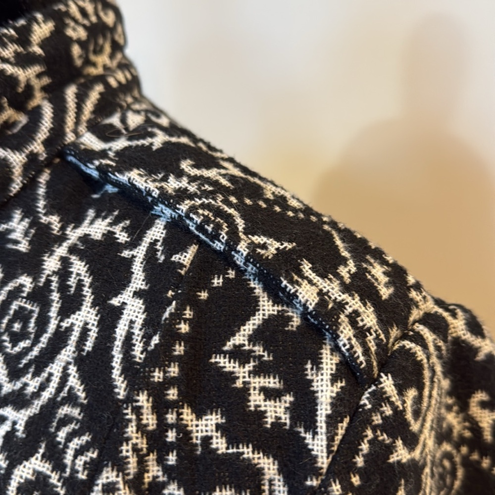 Patterned jacket - Picture 4 of 7